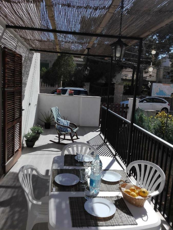 Sa Cala Beach House 卡拉菲格拉 外观 照片